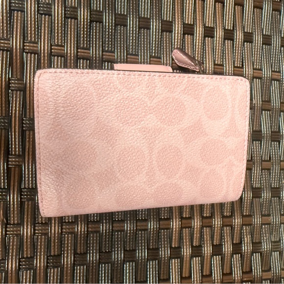 Coach Medium Corner Zip Wallet In Signature Canvas CW786 In POWER PINK - Picture 2 of 7